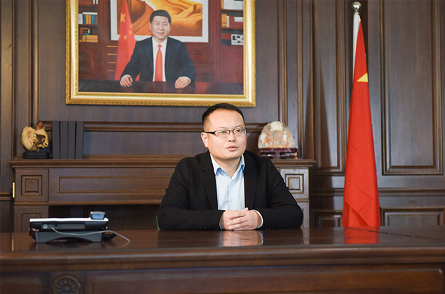 河南中誉鼎力智能装备有限公司总经理杨乾做2021年工作总结、2022年发展规划