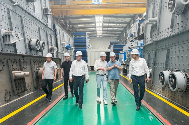 俄罗斯建筑师、城市规划师大卫多夫·瓦列里来访考察交流