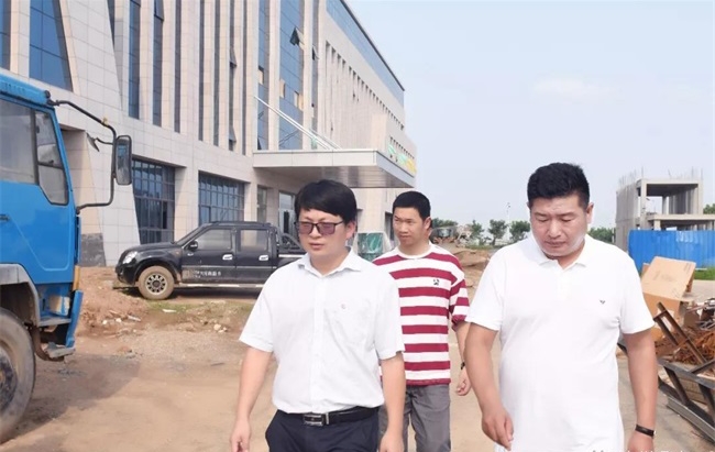 参观新厂区