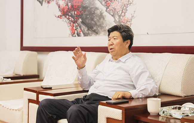 宁夏瀛海集团董事长范海龙一行参观中誉鼎力