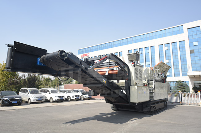 移动式破碎筛分机助力建筑垃圾再利用